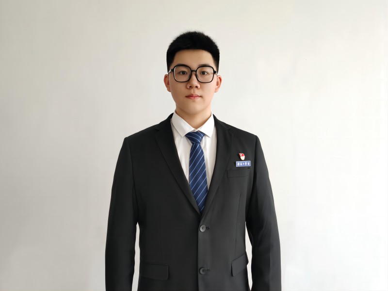 最美大学生徐杰:马行千里 不洗沙尘